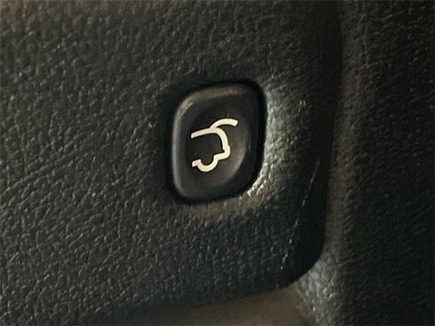 Used 2019 Jeep Grand Cherokee Limited image 6