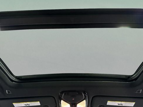 New 2026 BMW X6 M60i image 12