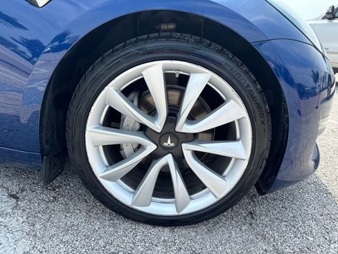 Used 2019 Tesla Model 3 AWD/4WD image 10