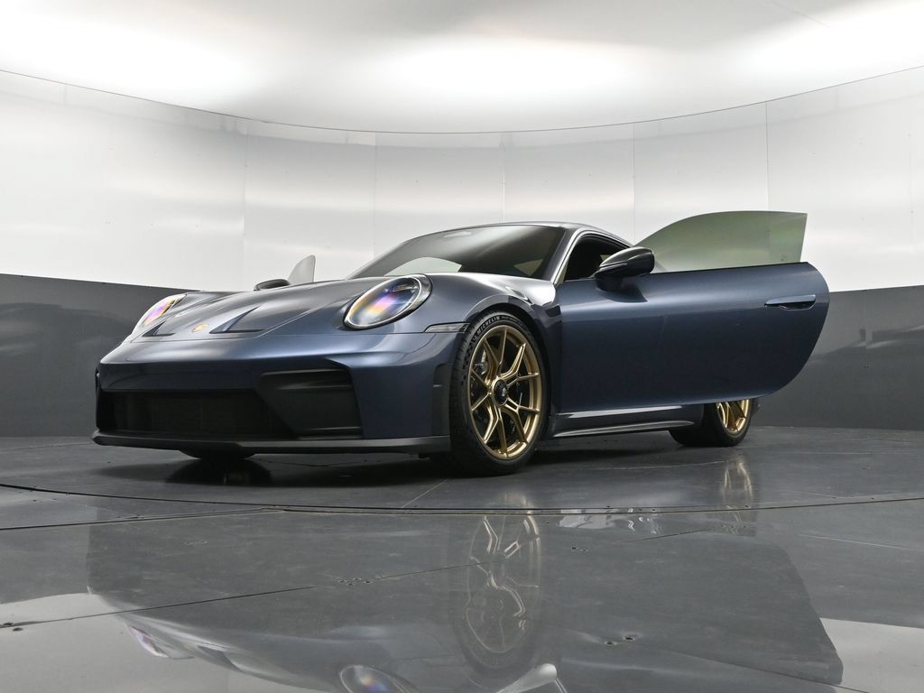 Certified 2026 Porsche 911 GT3 RWD image 38