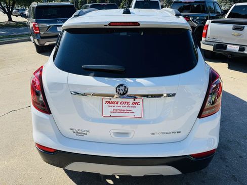Used 2018 Buick Encore Preferred FWD image 4
