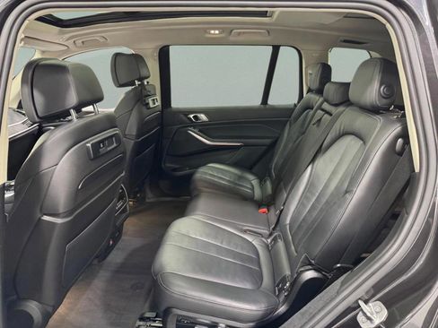 Used 2022 BMW X7 xDrive40i image 9