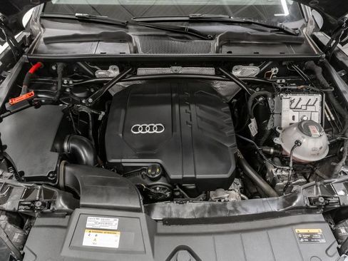 Used 2023 Audi Q5 2.0T Premium Plus w/ Premium Plus Package AWD/4WD image 3