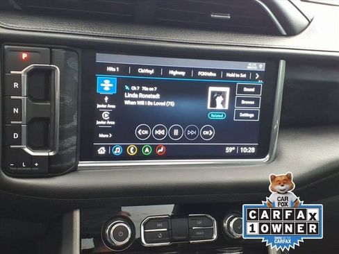 Used 2021 GMC Yukon Denali w/ Denali Premium Package image 20