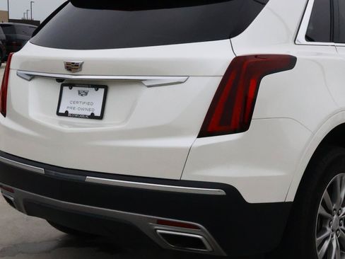 Certified 2023 Cadillac XT5 Premium Luxury FWD image 11