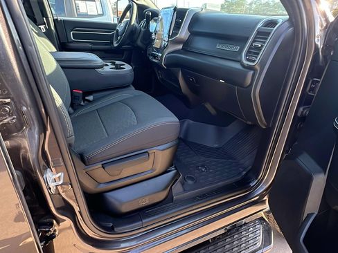 Used 2025 RAM 2500 Big Horn image 19