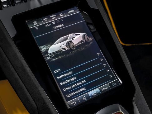 Used 2024 Lamborghini Huracan Sterrato image 26