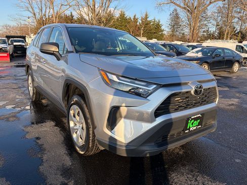 Used 2023 Toyota RAV4 LE image 4