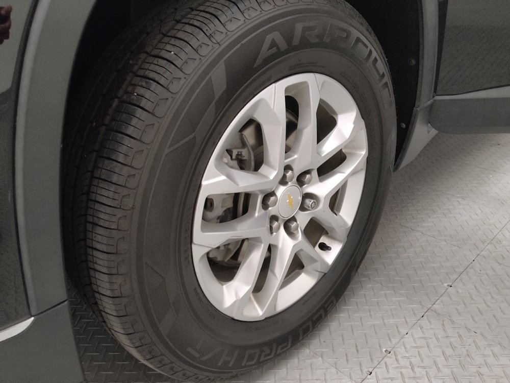 Used 2021 Chevrolet Traverse LT FWD image 31