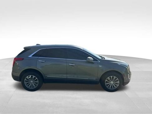 Used 2018 Cadillac XT5 Luxury w/ Driver Awareness Package AWD/4WD image 2