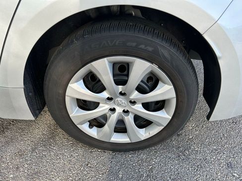 Used 2023 Toyota Corolla LE image 9
