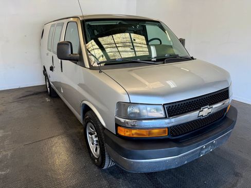 Used 2012 Chevrolet Express 1500 AWD w/ Power Package image 4