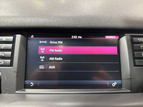 Used 2019 Land Rover Discovery Sport HSE AWD/4WD image 25