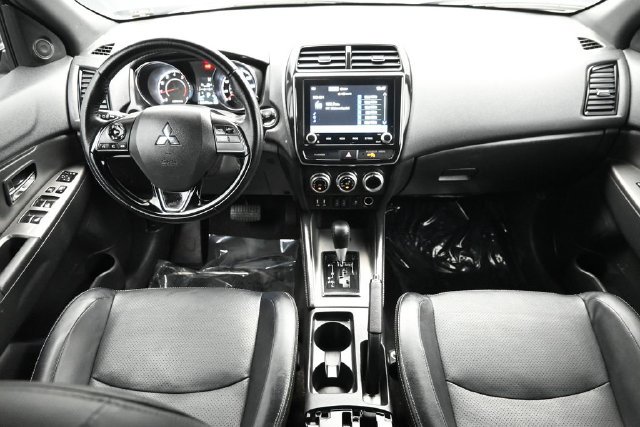 Used 2025 Mitsubishi Outlander Sport SEL AWD/4WD image 14