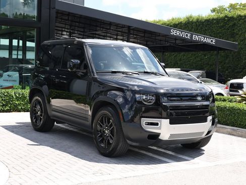 Used 2025 Land Rover Defender 90 S AWD/4WD image 2