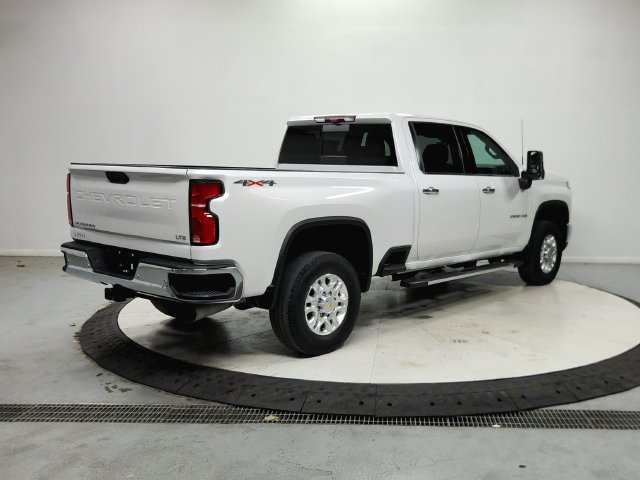 Used 2024 Chevrolet Silverado 2500 LTZ w/ LTZ Convenience Package AWD/4WD image 8