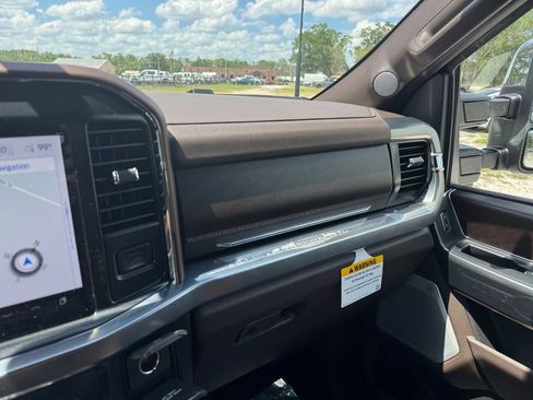 New 2026 Ford F250 King Ranch w/ Chrome Package AWD/4WD image 38
