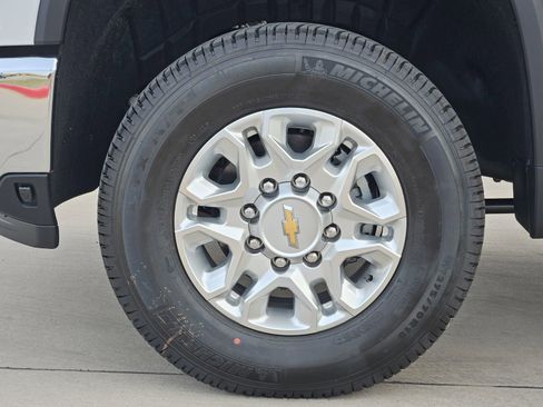 New 2026 Chevrolet Silverado 3500 W/T w/ WT/CX Safety Package AWD/4WD image 13