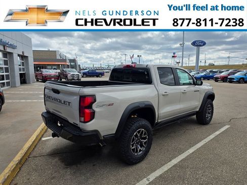 New 2026 Chevrolet Colorado ZR2 w/ Technology Package AWD/4WD image 7
