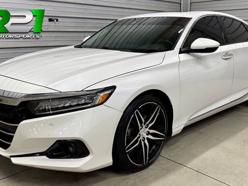 Used 2021 Honda Accord Touring image 1