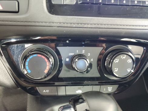 Used 2021 Honda HR-V LX image 20