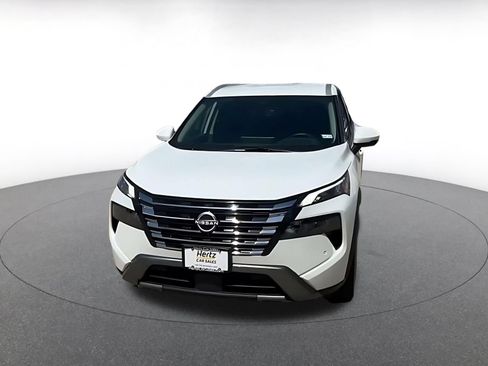 Used 2026 Nissan Rogue SL FWD image 6
