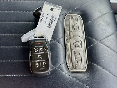 Used 2022 RAM 1500 Limited AWD/4WD image 35