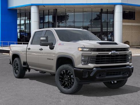 New 2026 Chevrolet Silverado 2500 Custom w/ Custom Value Package AWD/4WD image 7