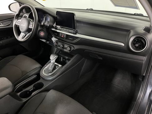 Used 2024 Kia Forte LXS image 25