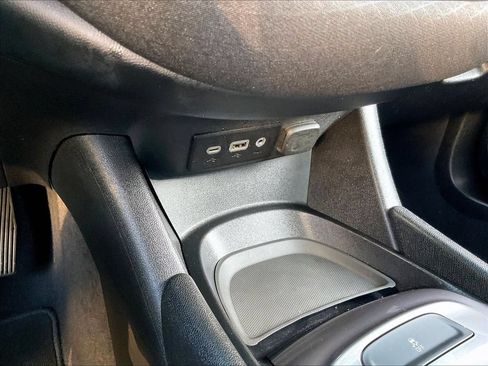 Used 2021 Chevrolet Malibu RS FWD image 25