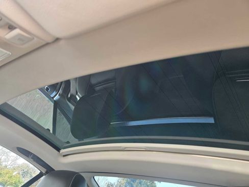 Used 2014 Mercedes-Benz SL 550 image 20