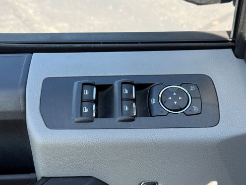 Used 2018 Ford F150 XL w/ Equipment Group 101A Mid RWD image 12