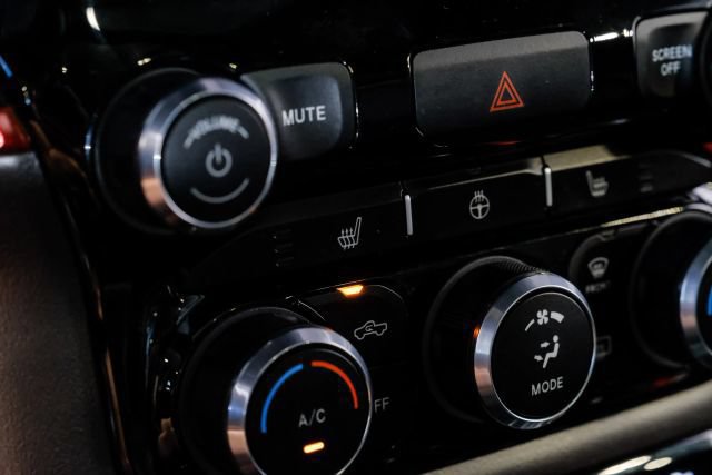 Used 2019 RAM 1500 Rebel w/ Rebel Level 2 Equipment Group AWD/4WD image 31