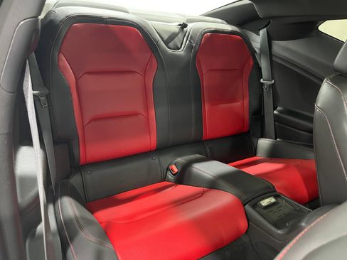 Used 2018 Chevrolet Camaro SS RWD image 30