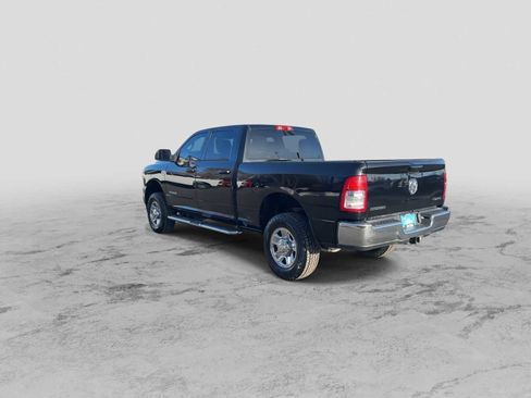 Used 2021 RAM 2500 Big Horn image 6