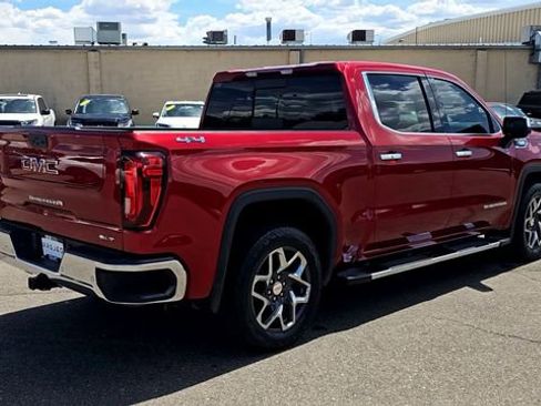 Used 2023 GMC Sierra 1500 SLT w/ SLT Premium Package AWD/4WD image 8
