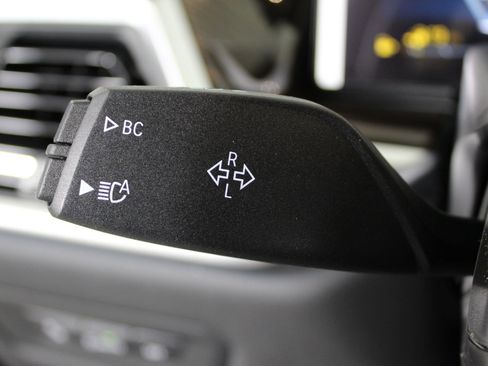 New 2026 BMW X5 xDrive50e w/ Climate Comfort Package image 30