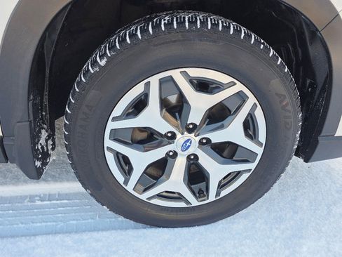 Used 2020 Subaru Forester Premium image 15