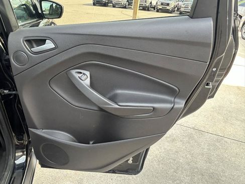 Used 2016 Ford Escape SE w/ SE Leather Comfort Package AWD/4WD image 15