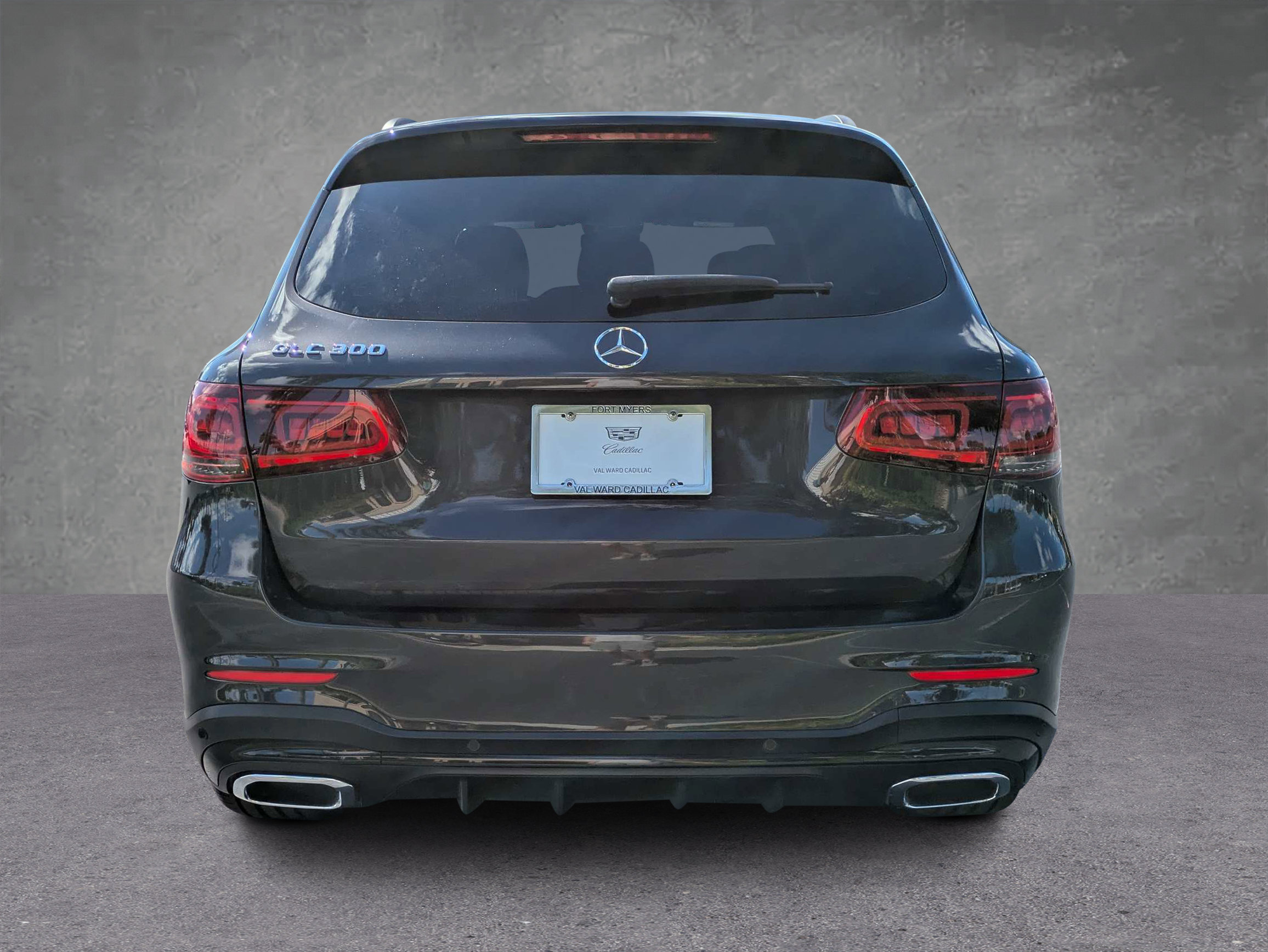 Used 2022 Mercedes-Benz GLC 300 image 3