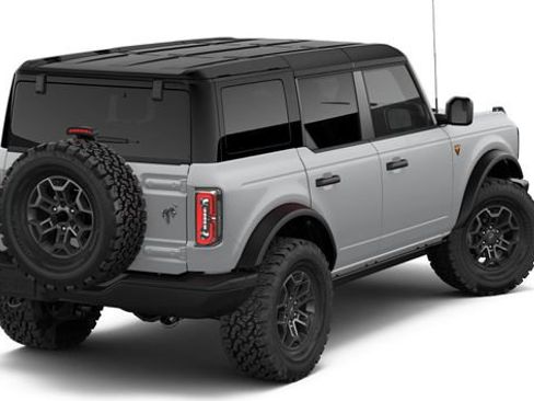 New 2026 Ford Bronco Badlands w/ Black Appearance Package AWD/4WD image 3