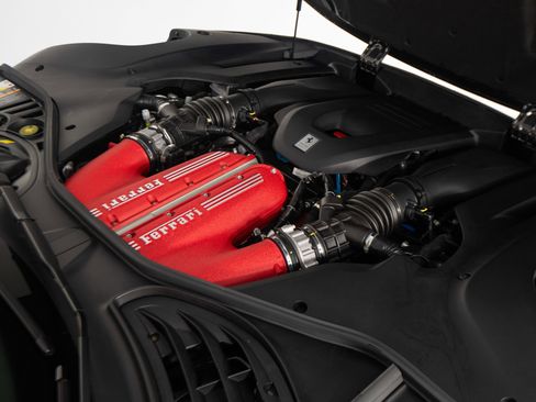 Certified 2025 Ferrari 12Cilindri RWD image 36