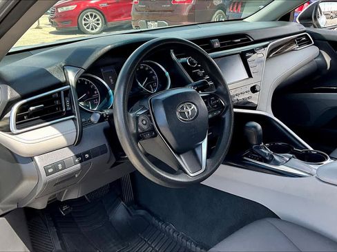 Used 2018 Toyota Camry LE w/ Protection Package (Q2) image 16