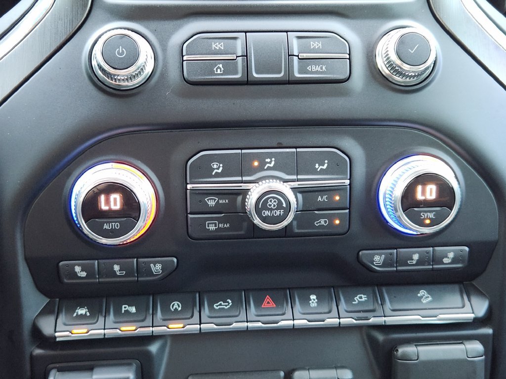 Used 2021 GMC Sierra 1500 AT4 w/ AT4 Premium Package AWD/4WD image 22