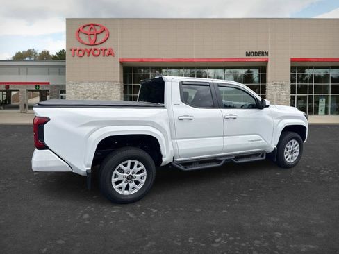 Certified 2024 Toyota Tacoma SR5 RWD image 4