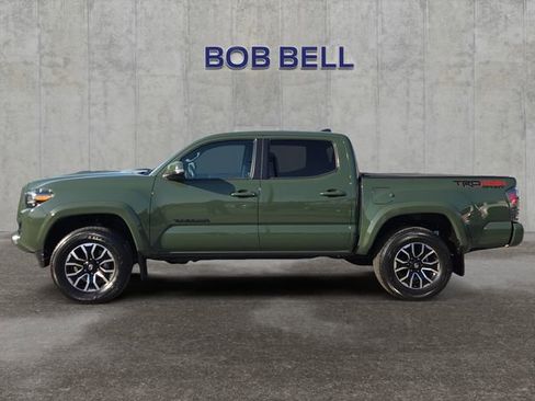 Used 2022 Toyota Tacoma TRD Sport AWD/4WD image 2