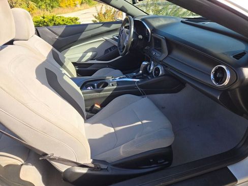 Used 2020 Chevrolet Camaro LT image 7