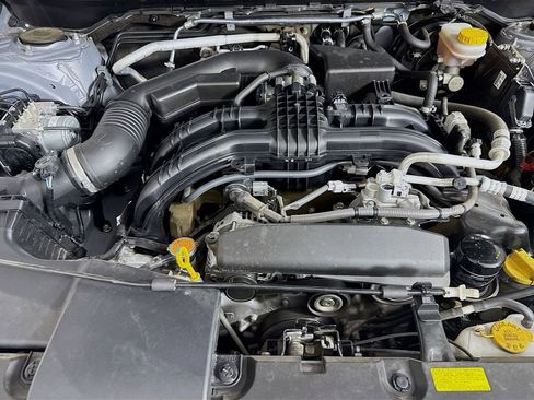 Used 2020 Subaru Crosstrek 2.0i Premium AWD/4WD image 37