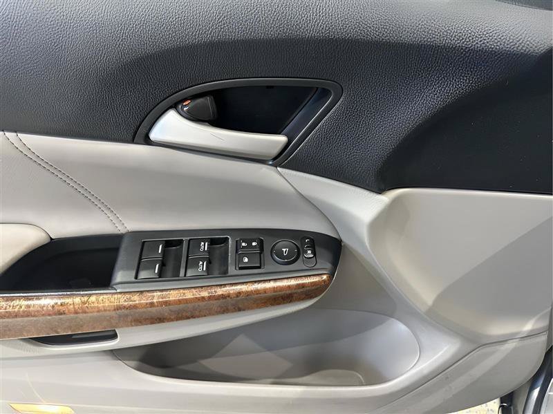 Used 2011 Honda Accord EX-L image 12