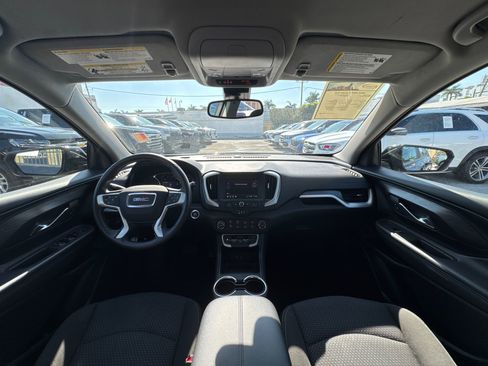 Used 2022 GMC Terrain SLE w/ Elevation Edition image 26